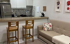 Riviera Flat 120 - Com serviços de hotelaria